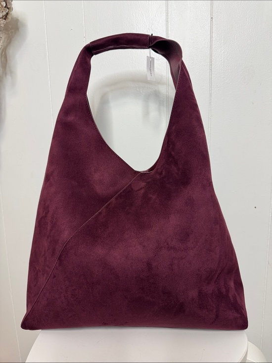 Banana Republic Handbags - Banana republic vegan leather slouchy tote new maroon